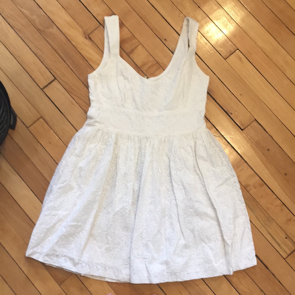 Bloomingdale Aqua white lace dress